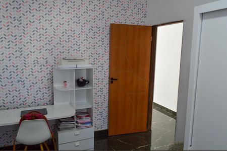Casa de condomínio à venda com 160m², 3 quartos e 1 vaga Casa de condomínio à venda com 160m², 3 quartos e 1 vagaQuarto 1