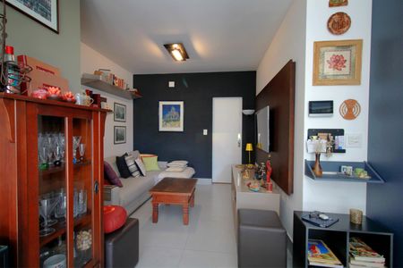 Apartamento à venda com 96m², 2 quartos e 2 vagasSala de Estar