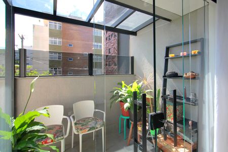 Apartamento à venda com 96m², 2 quartos e 2 vagasVaranda da Sala