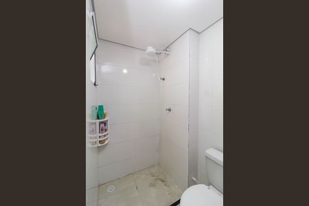 Casa de condomínio à venda com 36m², 2 quartos e sem vaga Casa de condomínio à venda com 36m², 2 quartos e sem vagaBanheiro