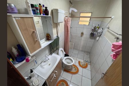 Casa para alugar com 96m², 2 quartos e 1 vaga Casa para alugar com 96m², 2 quartos e 1 vagaBanheiro