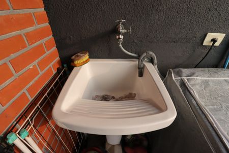 Apartamento à venda com 75m², 2 quartos e 1 vagaÁrea de Serviço