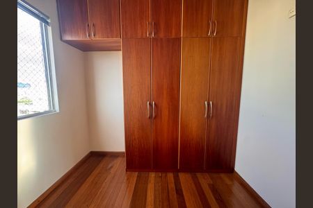 Apartamento à venda com 205m², 4 quartos e 2 vagas Apartamento à venda com 205m², 4 quartos e 2 vagasQuarto 2