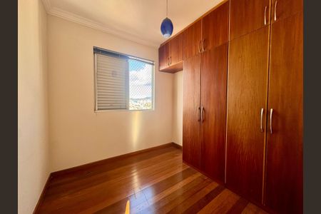 Apartamento à venda com 205m², 4 quartos e 2 vagas Apartamento à venda com 205m², 4 quartos e 2 vagasQuarto 2