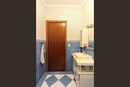 Casa para alugar com 260m², 4 quartos e 3 vagas Casa para alugar com 260m², 4 quartos e 3 vagasBanheiro Social 1