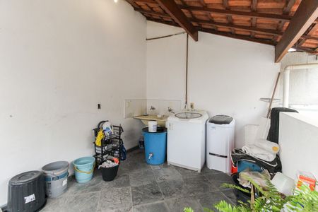 Casa para alugar com 260m², 4 quartos e 3 vagas Casa para alugar com 260m², 4 quartos e 3 vagasÁrea de Serviço