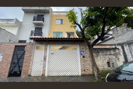 Casa para alugar com 260m², 4 quartos e 3 vagas Casa para alugar com 260m², 4 quartos e 3 vagasFachada