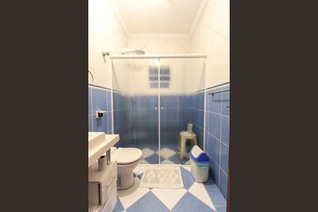 Casa para alugar com 260m², 4 quartos e 3 vagas Casa para alugar com 260m², 4 quartos e 3 vagasBanheiro Social 1