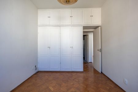 Apartamento à venda com 130m², 3 quartos e 1 vaga Apartamento à venda com 130m², 3 quartos e 1 vagaQuarto 3