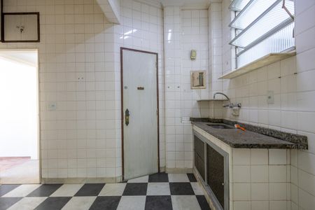 Apartamento à venda com 130m², 3 quartos e 1 vaga Apartamento à venda com 130m², 3 quartos e 1 vagaCozinha