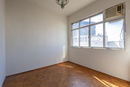 Apartamento à venda com 130m², 3 quartos e 1 vaga Apartamento à venda com 130m², 3 quartos e 1 vagaQuarto 2
