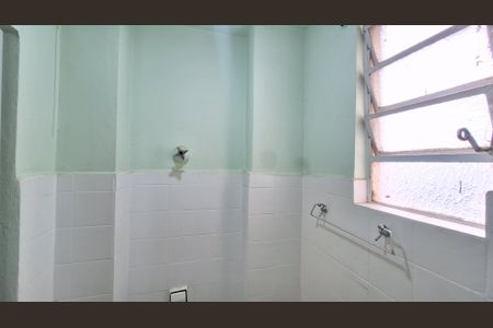 Apartamento para alugar com 66m², 2 quartos e sem vaga Apartamento para alugar com 66m², 2 quartos e sem vagaBanheiro da Suíte