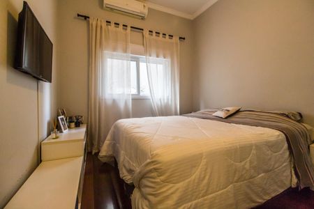 Casa de condomínio à venda com 350m², 4 quartos e 4 vagas Casa de condomínio à venda com 350m², 4 quartos e 4 vagasQuarto 3