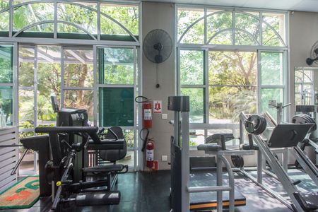 Casa de condomínio à venda com 350m², 4 quartos e 4 vagasAcademia