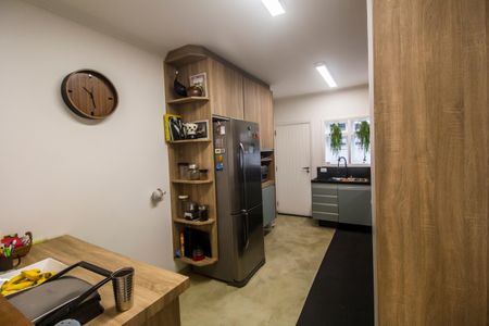 Casa de condomínio à venda com 350m², 4 quartos e 4 vagas Casa de condomínio à venda com 350m², 4 quartos e 4 vagasCozinha