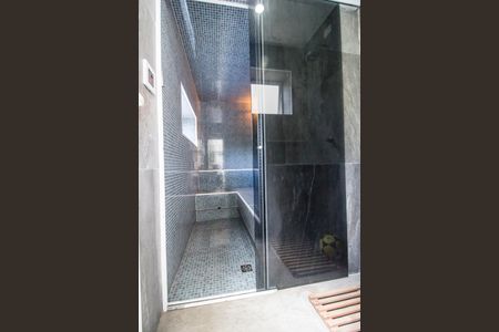 Casa de condomínio à venda com 350m², 4 quartos e 4 vagas Casa de condomínio à venda com 350m², 4 quartos e 4 vagasSauna