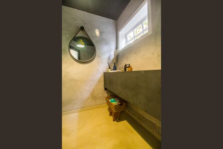 Casa de condomínio à venda com 350m², 4 quartos e 4 vagas Casa de condomínio à venda com 350m², 4 quartos e 4 vagasLavabo