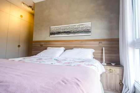 Casa de condomínio à venda com 350m², 4 quartos e 4 vagas Casa de condomínio à venda com 350m², 4 quartos e 4 vagasSuíte