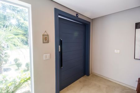 Casa de condomínio à venda com 350m², 4 quartos e 4 vagas Casa de condomínio à venda com 350m², 4 quartos e 4 vagasHall de entrada