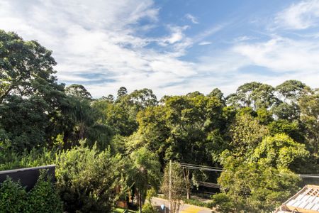 Casa de condomínio à venda com 350m², 4 quartos e 4 vagas Casa de condomínio à venda com 350m², 4 quartos e 4 vagasVista da Sala