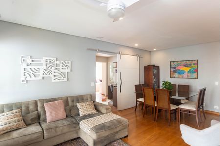 Apartamento à venda com 115m², 3 quartos e 2 vagas Apartamento à venda com 115m², 3 quartos e 2 vagasSala