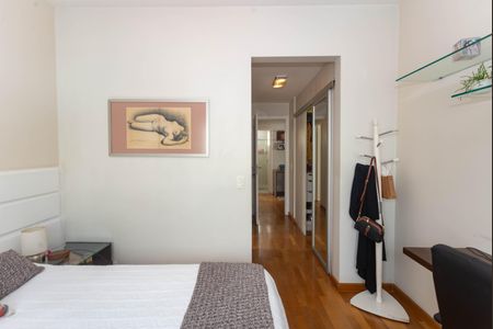 Apartamento à venda com 115m², 3 quartos e 2 vagas Apartamento à venda com 115m², 3 quartos e 2 vagasQuarto 1 Suíte