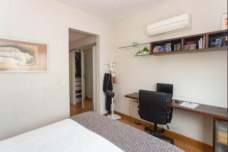 Apartamento à venda com 115m², 3 quartos e 2 vagas Apartamento à venda com 115m², 3 quartos e 2 vagasQuarto 1 Suíte