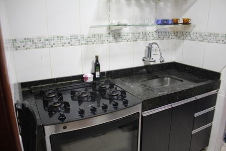 Apartamento à venda com 72m², 2 quartos e 1 vagaCozinha e Área de Serviço