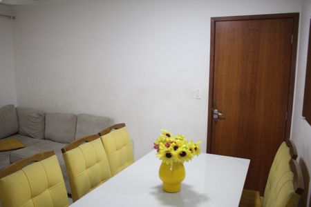 Apartamento à venda com 72m², 2 quartos e 1 vagaSala