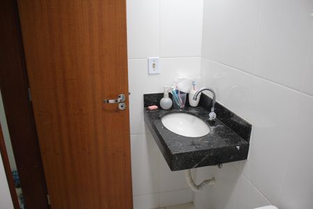 Apartamento à venda com 72m², 2 quartos e 1 vagaBanheiro do Quarto 1
