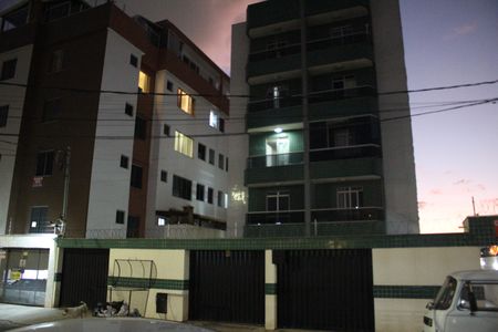 Apartamento à venda com 72m², 2 quartos e 1 vagaFachada