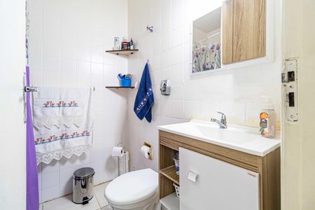 Casa à venda com 170m², 4 quartos e 2 vagasBanheiro 02