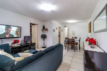 Casa à venda com 170m², 4 quartos e 2 vagasSala