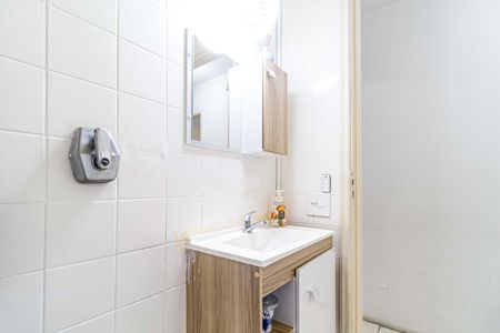 Casa à venda com 170m², 4 quartos e 2 vagasBanheiro 02