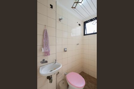 Apartamento para alugar com 57m², 2 quartos e 1 vaga Apartamento para alugar com 57m², 2 quartos e 1 vagaBanheiro de Serviço