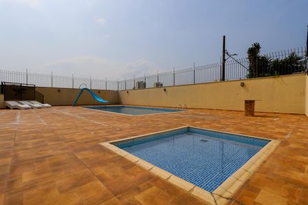 Apartamento para alugar com 57m², 2 quartos e 1 vaga Apartamento para alugar com 57m², 2 quartos e 1 vagaÁrea comum - Piscina