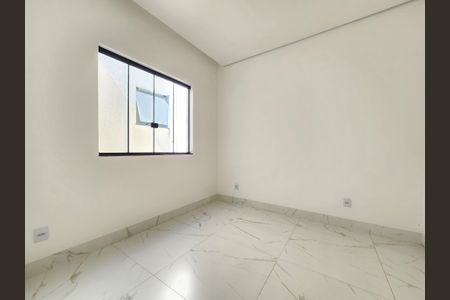 Casa à venda com 90m², 3 quartos e 2 vagasQuarto 2