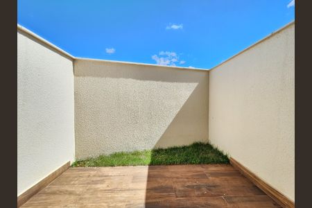 Casa à venda com 90m², 3 quartos e 2 vagasVaranda da Suíte