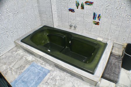 Apartamento à venda com 293m², 4 quartos e 2 vagas Apartamento à venda com 293m², 4 quartos e 2 vagasBanheiro Suíte