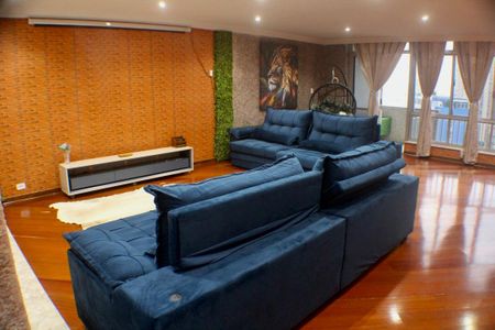 Apartamento à venda com 293m², 4 quartos e 2 vagas Apartamento à venda com 293m², 4 quartos e 2 vagasSala