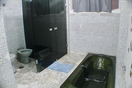 Apartamento à venda com 293m², 4 quartos e 2 vagas Apartamento à venda com 293m², 4 quartos e 2 vagasBanheiro Suíte