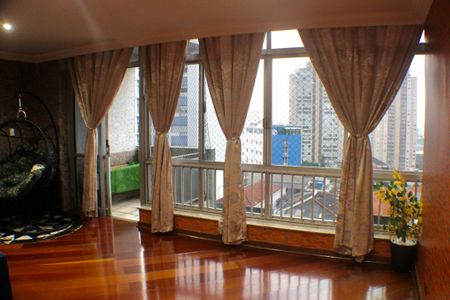 Apartamento à venda com 293m², 4 quartos e 2 vagas Apartamento à venda com 293m², 4 quartos e 2 vagasSala