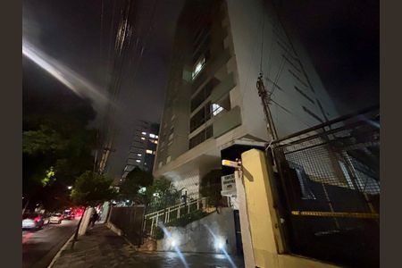 Apartamento à venda com 293m², 4 quartos e 2 vagas Apartamento à venda com 293m², 4 quartos e 2 vagasFachada