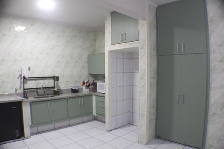 Apartamento à venda com 293m², 4 quartos e 2 vagas Apartamento à venda com 293m², 4 quartos e 2 vagasCozinha