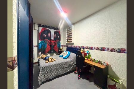 Apartamento à venda com 293m², 4 quartos e 2 vagas Apartamento à venda com 293m², 4 quartos e 2 vagasQuarto 2