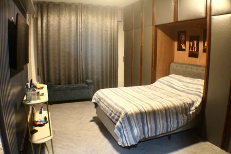 Apartamento à venda com 293m², 4 quartos e 2 vagas Apartamento à venda com 293m², 4 quartos e 2 vagasQuarto Principal Suíte