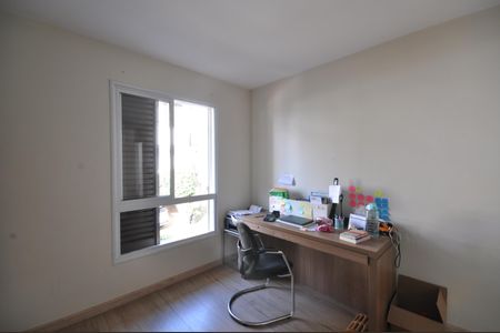 Casa de condomínio para alugar com 240m², 4 quartos e 3 vagasSuíte 2