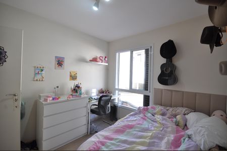 Casa de condomínio para alugar com 240m², 4 quartos e 3 vagasQuarto 1