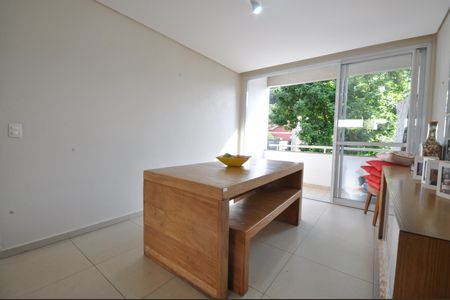 Casa de condomínio para alugar com 240m², 4 quartos e 3 vagasSala de Jantar 2