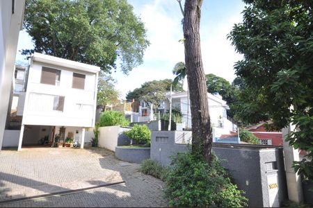 Casa de condomínio para alugar com 240m², 4 quartos e 3 vagasVista da Sacada